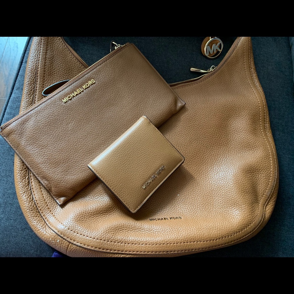 MK pebble leather brown wallet - Picture 7 of 12